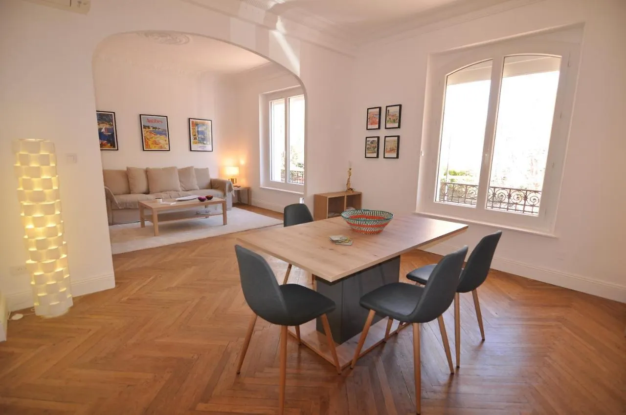 Palais Albert -2-Bedroom Apartment -Ponteil Beach -Stayinantibes 0*, Antibes France