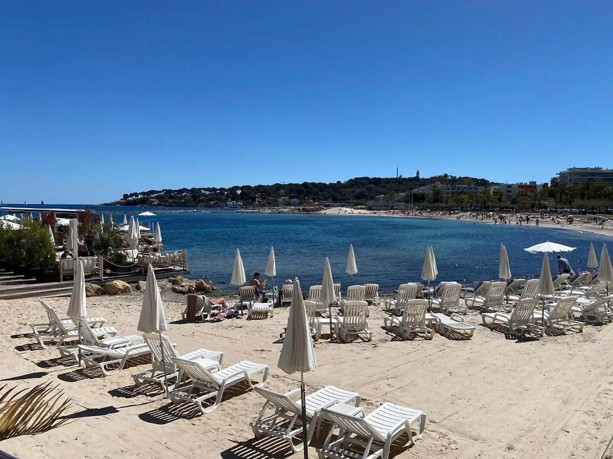 Palais Albert -2-Bedroom Apartment -Ponteil Beach -Stayinantibes